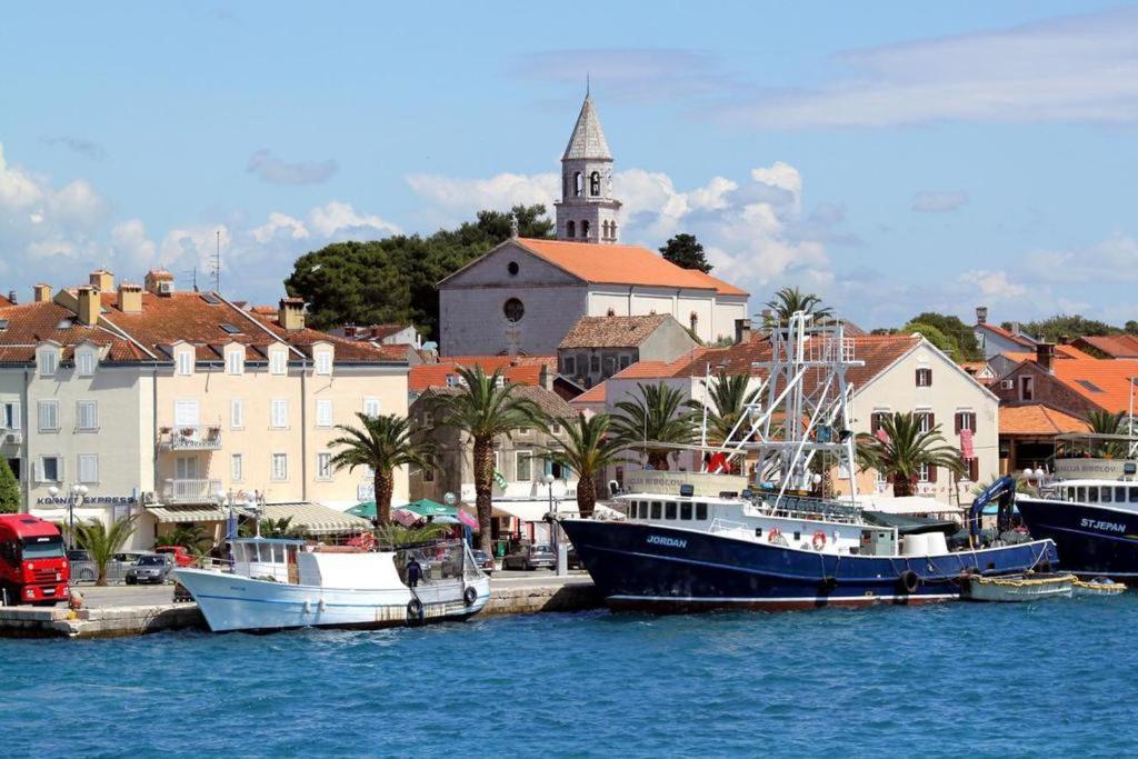 Appartement Apartman L&A à Biograd Na Moru Extérieur photo