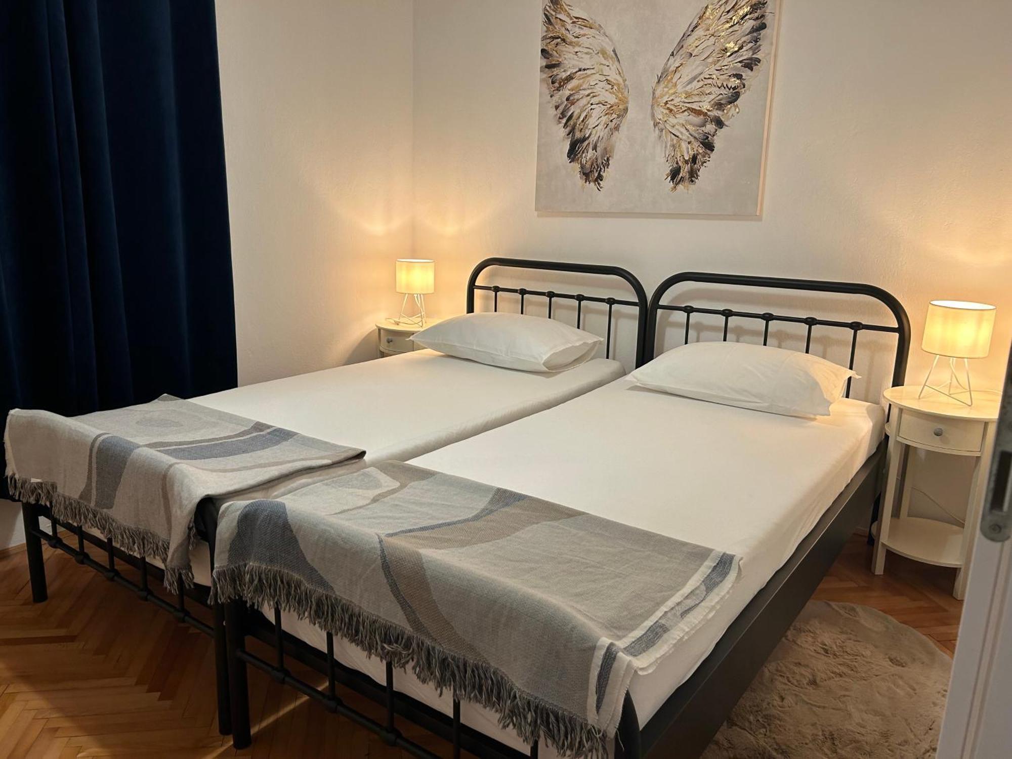 Appartement Apartman L&A à Biograd Na Moru Extérieur photo