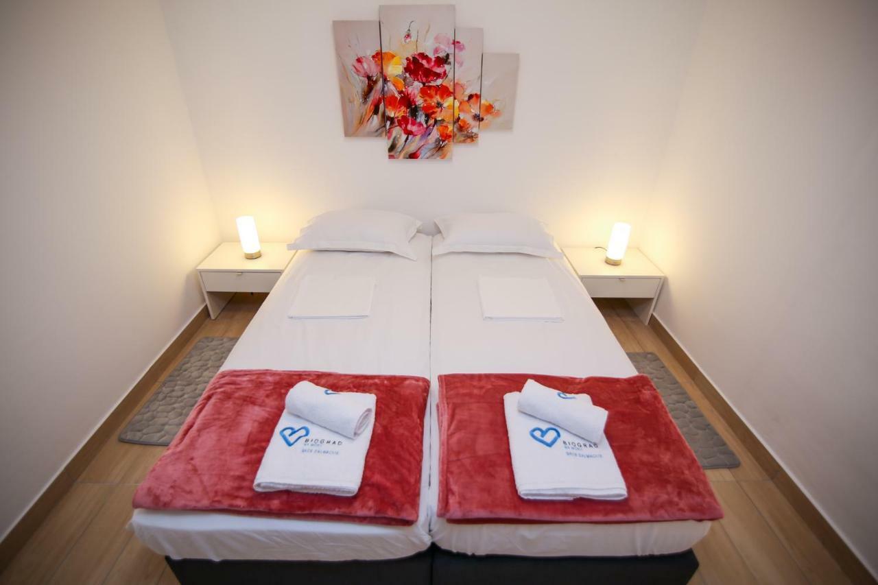 Appartement Apartman L&A à Biograd Na Moru Extérieur photo