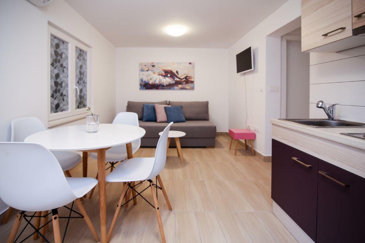 Appartement Apartman L&A à Biograd Na Moru Extérieur photo