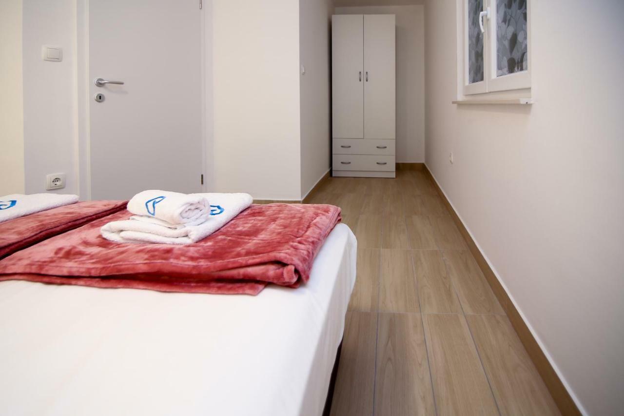 Appartement Apartman L&A à Biograd Na Moru Extérieur photo