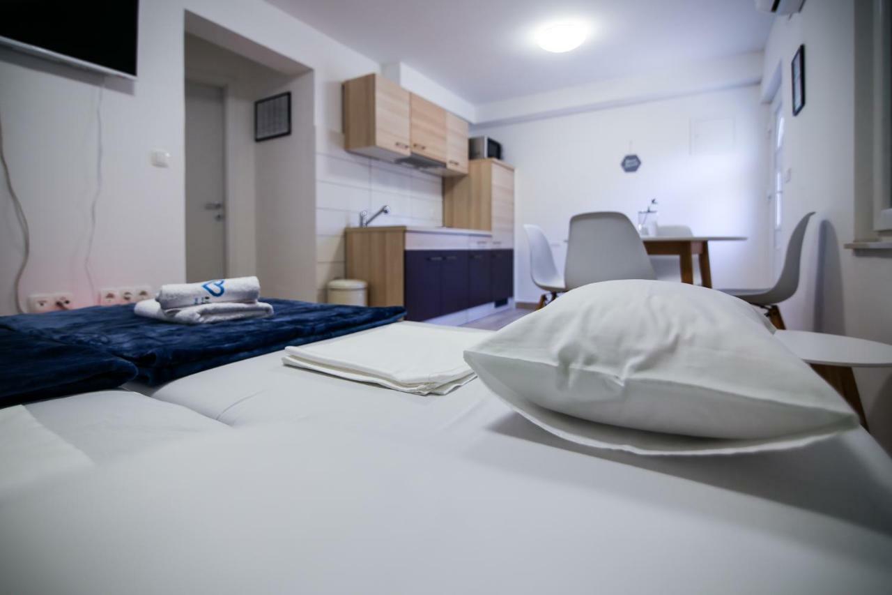 Appartement Apartman L&A à Biograd Na Moru Extérieur photo